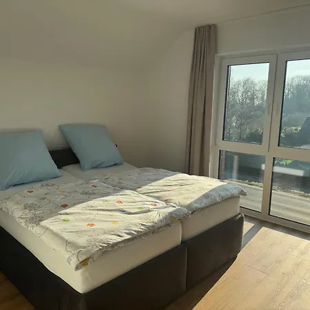 Huus Petjem In Urlaub Und Pflege Fuer Senioren *