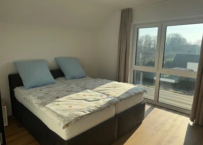 Huus Petjem In Urlaub Und Pflege Fuer Senioren *